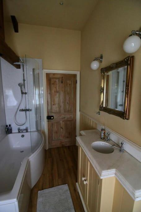 Characterful Yorkshire Cottage, Beautiful Views מראה חיצוני תמונה